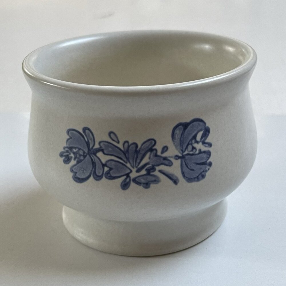 Vintage Pfaltzgraff Yorktowne Sugar Bowl No Lid Blue‎ Floral